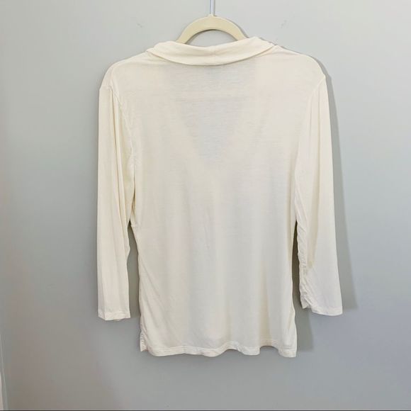Ann Taylor blouse cream deep v stretch M E… - Picture 4 of 8